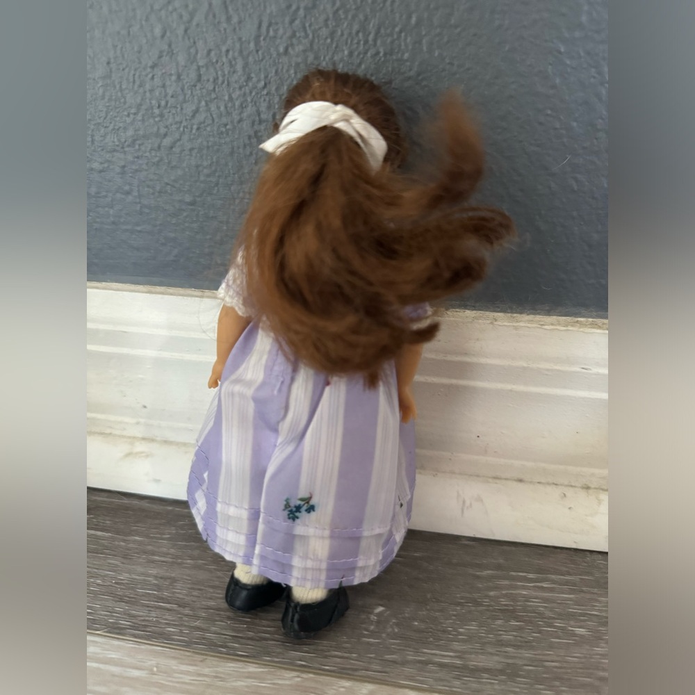 American Girl Doll Felicity 1774 Mini American Girl Doll - Picture 3 of 10